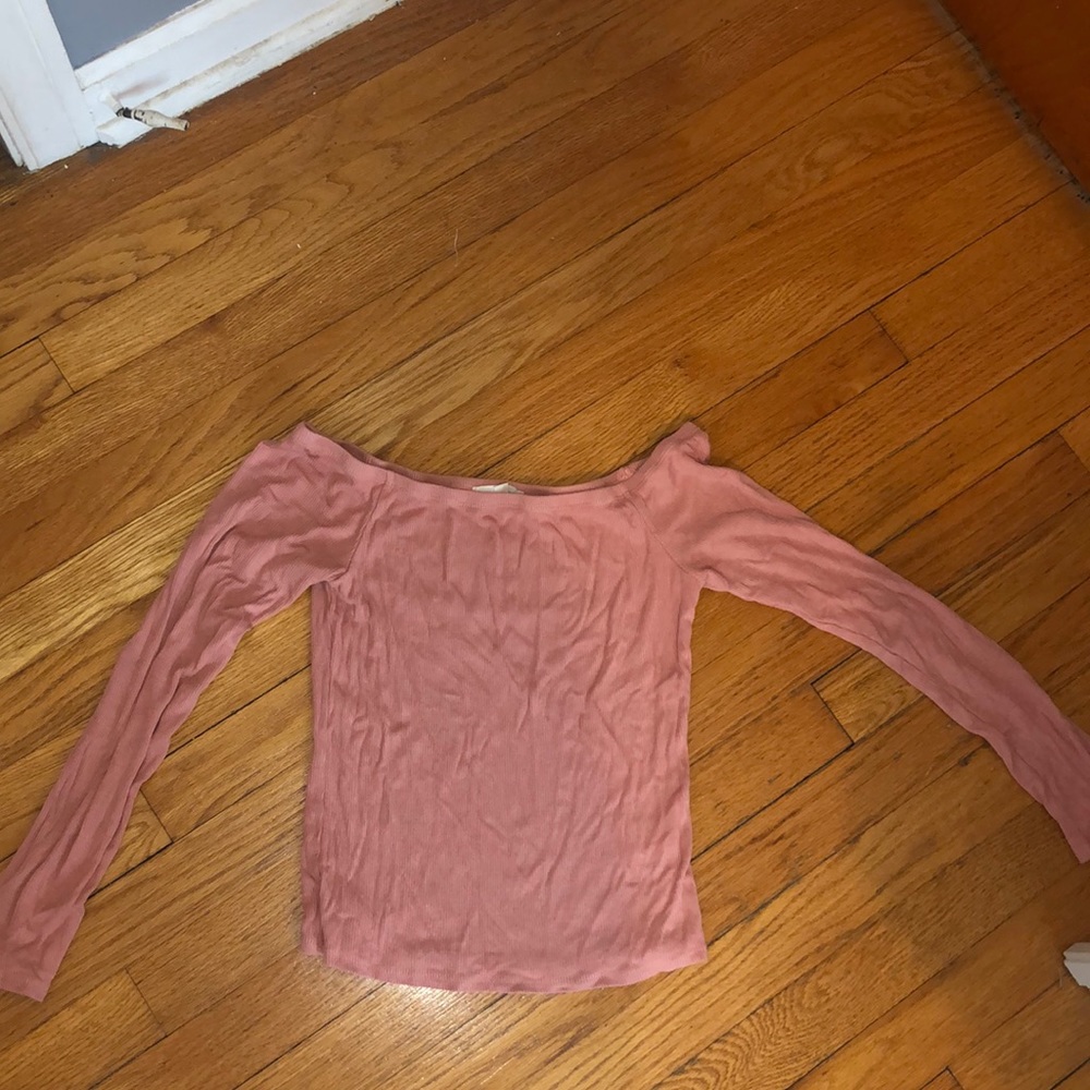 La hearts off the shoulder pink long sleeve tee